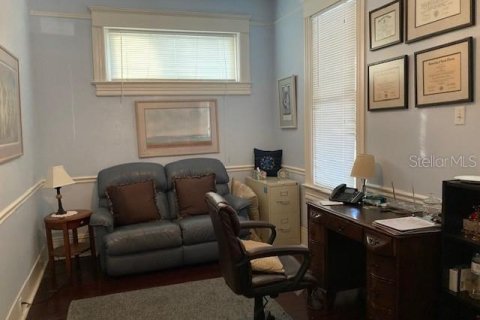 Immobilier commercial à louer à Tampa, Floride: 157.93 m2 № 2099008 - photo 6