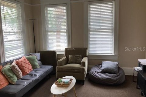 Immobilier commercial à louer à Tampa, Floride: 157.93 m2 № 2099008 - photo 11