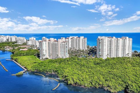Condo à Highland Beach, Floride, 3 chambres № 2147027