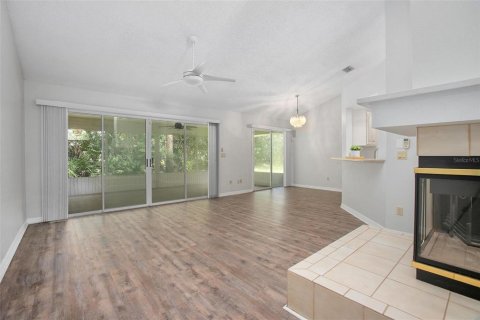 House in Daytona Beach, Florida 4 bedrooms, 235.32 sq.m. № 1914814 - photo 9