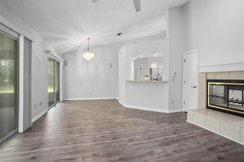 House in Daytona Beach, Florida 4 bedrooms, 235.32 sq.m. № 1914814 - photo 6