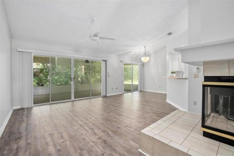 House in Daytona Beach, Florida 4 bedrooms, 235.32 sq.m. № 1914814 - photo 4