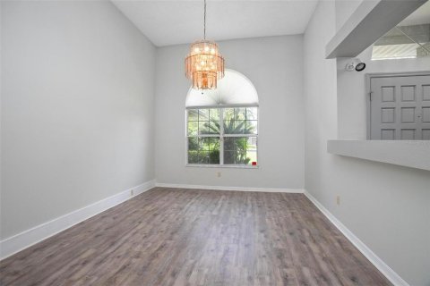 House in Daytona Beach, Florida 4 bedrooms, 235.32 sq.m. № 1914814 - photo 14