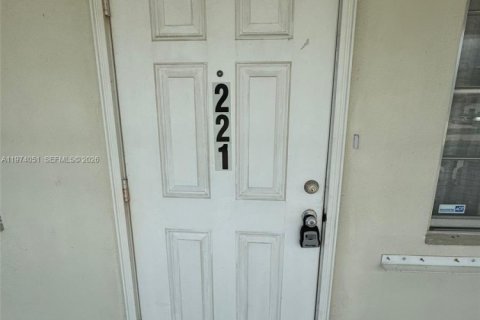 Купить кондоминиум в Уэст-Палм-Бич, Флорида 1 спальня, 52.95м2, № 2033650 - фото 23