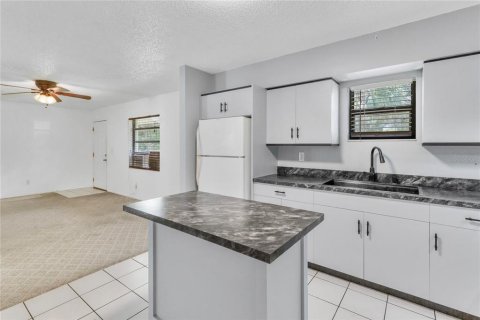 Commercial property in Safety Harbor, Florida 4 bedrooms, 157 sq.m. № 1884648 - photo 10