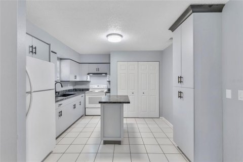 Commercial property in Safety Harbor, Florida 4 bedrooms, 157 sq.m. № 1884648 - photo 12