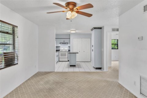 Commercial property in Safety Harbor, Florida 4 bedrooms, 157 sq.m. № 1884648 - photo 14