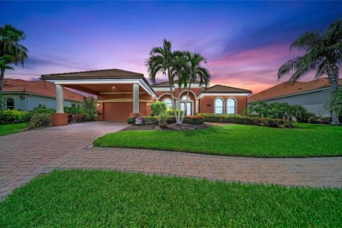 Villa ou maison à vendre à Bradenton, Floride: 3 chambres, 223.99 m2 № 2289472 - photo 11