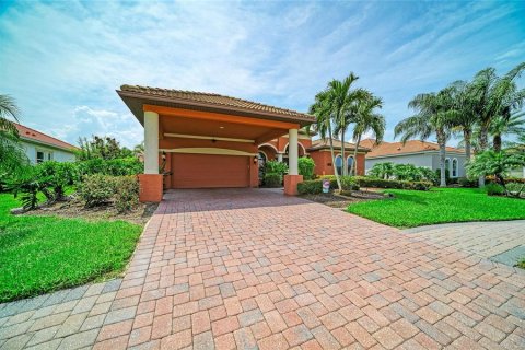 Villa ou maison à vendre à Bradenton, Floride: 3 chambres, 223.99 m2 № 2289472 - photo 12