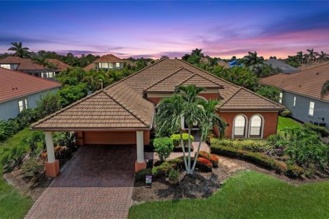 Villa ou maison à vendre à Bradenton, Floride: 3 chambres, 223.99 m2 № 2289472 - photo 4