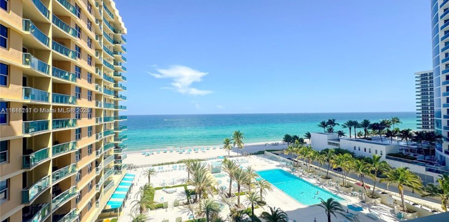 Condo à Hollywood, Floride, 1 chambre № 1768709