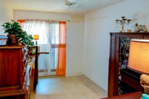Villa ou maison à vendre à Weeki Wachee, Floride: 2 chambres, 133.69 m2 № 1905354 - photo 7