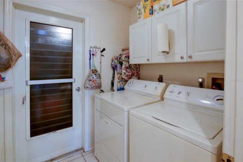 Villa ou maison à vendre à Weeki Wachee, Floride: 2 chambres, 133.69 m2 № 1905354 - photo 25