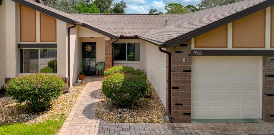Villa ou maison à Weeki Wachee, Floride 2 chambres, 133.69 m2 № 1905354