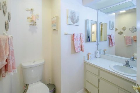 Villa ou maison à vendre à Weeki Wachee, Floride: 2 chambres, 133.69 m2 № 1905354 - photo 22