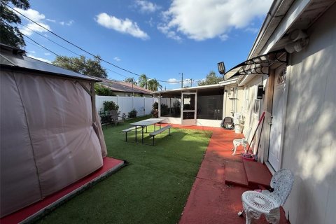 Casa en venta en Tampa, Florida, 3 dormitorios, 172.05 m2 № 2425711 - foto 24