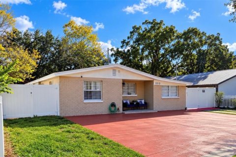 Casa en venta en Tampa, Florida, 3 dormitorios, 172.05 m2 № 2425711 - foto 2