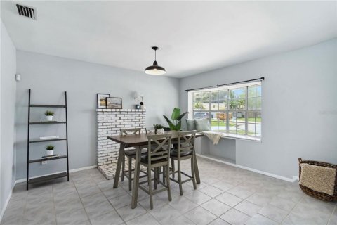 House in Bradenton, Florida 3 bedrooms, 111.76 sq.m. № 1796973 - photo 9