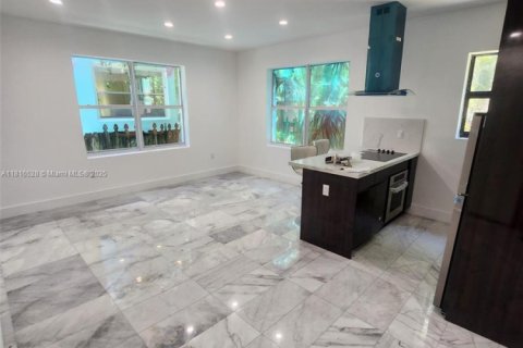Immobilier commercial à vendre à Miami Beach, Floride № 1770302 - photo 4
