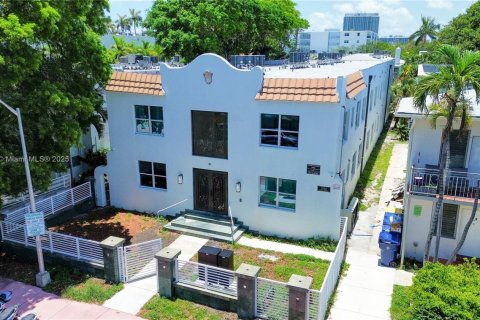 Immobilier commercial à vendre à Miami Beach, Floride № 1770302 - photo 1