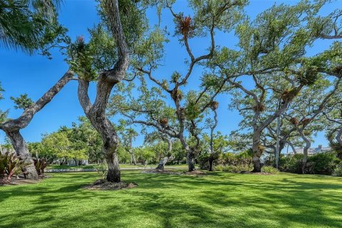 House in Sarasota, Florida 6 bedrooms, 988.67 sq.m. № 2115856 - photo 5