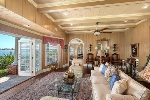 House in Sarasota, Florida 6 bedrooms, 988.67 sq.m. № 2115856 - photo 20