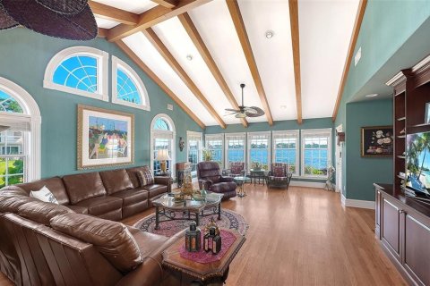 House in Sarasota, Florida 6 bedrooms, 988.67 sq.m. № 2115856 - photo 19