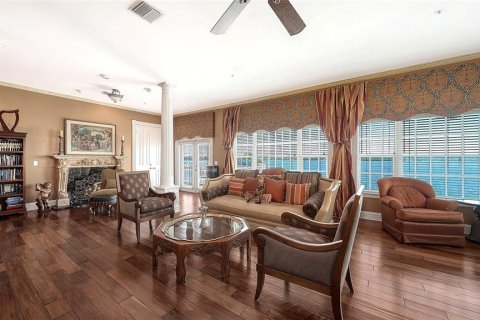 House in Sarasota, Florida 6 bedrooms, 988.67 sq.m. № 2115856 - photo 29