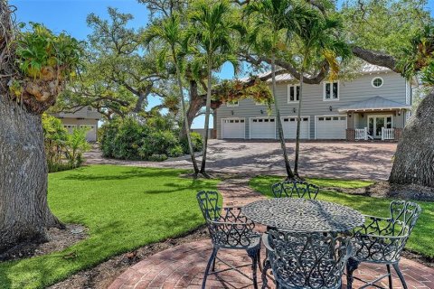 House in Sarasota, Florida 6 bedrooms, 988.67 sq.m. № 2115856 - photo 18