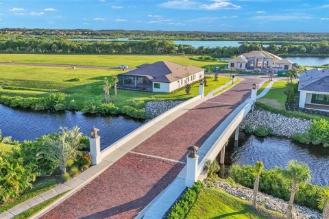 Villa ou maison à vendre à Parrish, Floride: 5 chambres, 304.44 m2 № 1297445 - photo 6