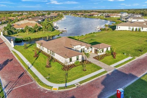 Villa ou maison à vendre à Parrish, Floride: 5 chambres, 304.44 m2 № 1297445 - photo 4