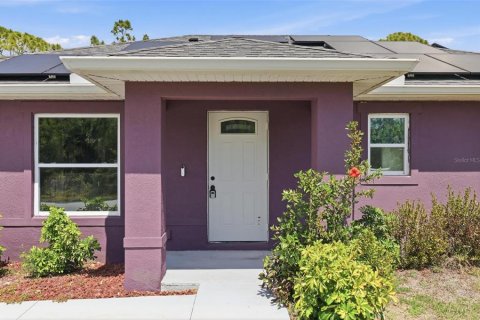 House in North Port, Florida 3 bedrooms, 130.06 sq.m. № 2097404 - photo 4