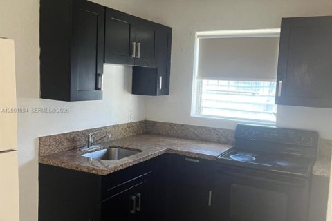 Immobilier commercial à vendre à Miami, Floride: 195.75 m2 № 2170218 - photo 12
