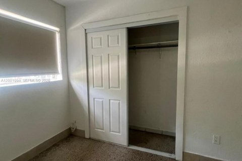 Immobilier commercial à vendre à Miami, Floride: 195.75 m2 № 2170218 - photo 8