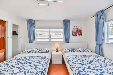 Villa ou maison à louer à Miami, Floride: 5 chambres, 193.89 m2 № 2421067 - photo 12