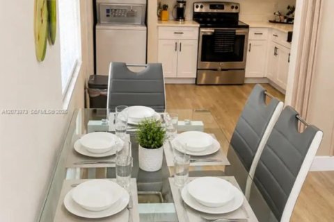 Appartement à louer à Miami, Floride: 2 chambres, 153.29 m2 № 2315592 - photo 5