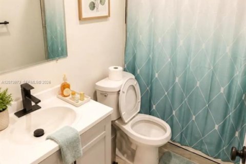 Appartement à louer à Miami, Floride: 2 chambres, 153.29 m2 № 2315592 - photo 12