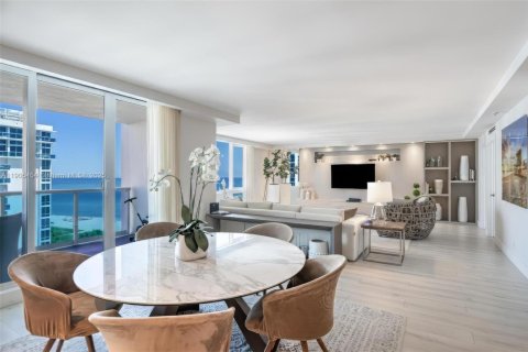 Condo à Miami Beach, Floride, 2 chambres  № 1965042
