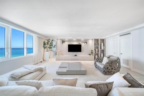 Copropriété à vendre à Miami Beach, Floride: 2 chambres, 152.36 m2 № 1965042 - photo 2