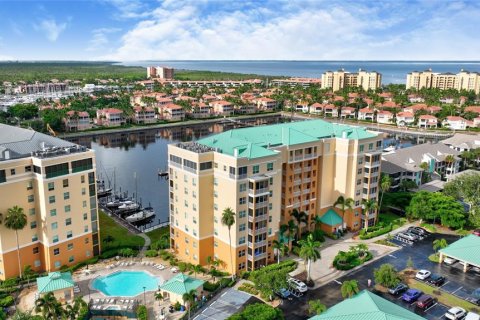 Condominio en venta en Punta Gorda, Florida, 2 dormitorios, 106 m2 № 1644355 - foto 1