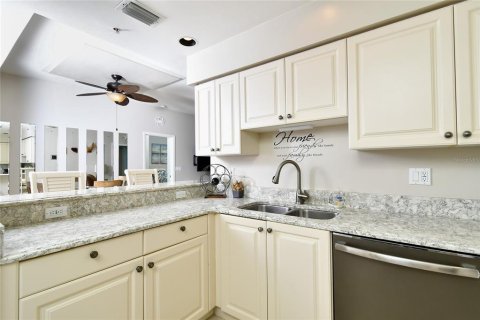 Condominio en venta en Punta Gorda, Florida, 2 dormitorios, 106 m2 № 1644355 - foto 9