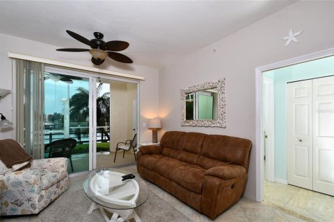 Condominio en venta en Punta Gorda, Florida, 2 dormitorios, 106 m2 № 1644355 - foto 13