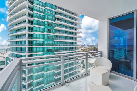 Condo in Hollywood, Florida, 2 bedrooms  № 1763368 - photo 29