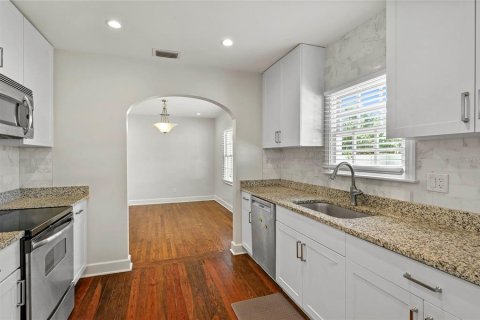 House in Winter Park, Florida 3 bedrooms, 148.09 sq.m. № 2433367 - photo 26
