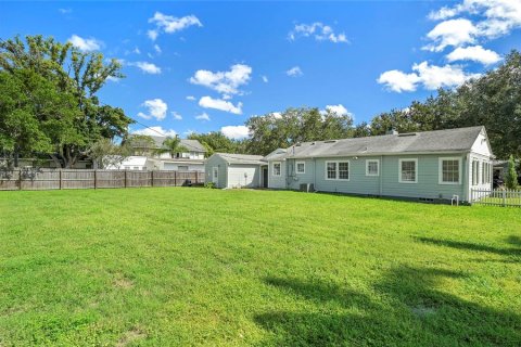 House in Winter Park, Florida 3 bedrooms, 148.09 sq.m. № 2433367 - photo 12