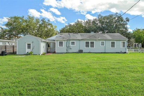 House in Winter Park, Florida 3 bedrooms, 148.09 sq.m. № 2433367 - photo 11