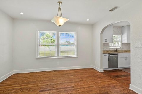 House in Winter Park, Florida 3 bedrooms, 148.09 sq.m. № 2433367 - photo 22
