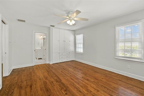 House in Winter Park, Florida 3 bedrooms, 148.09 sq.m. № 2433367 - photo 30