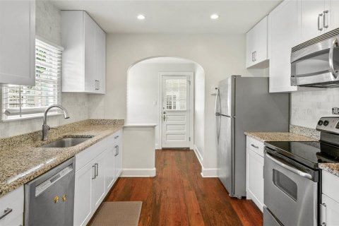 House in Winter Park, Florida 3 bedrooms, 148.09 sq.m. № 2433367 - photo 24