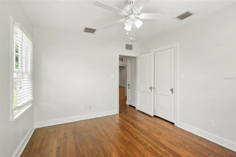 House in Winter Park, Florida 3 bedrooms, 148.09 sq.m. № 2433367 - photo 5